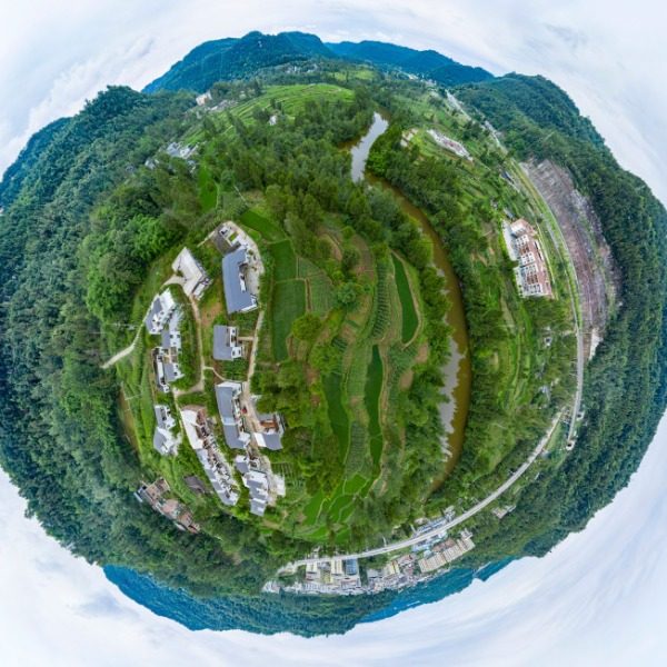 斑竹村