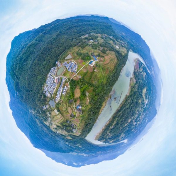 鹤鸣村