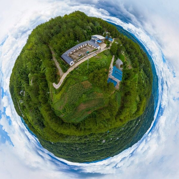 佛龙村