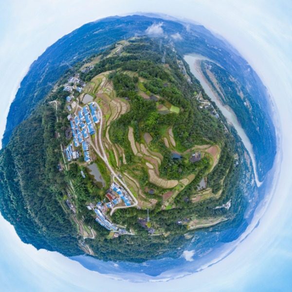 土主村