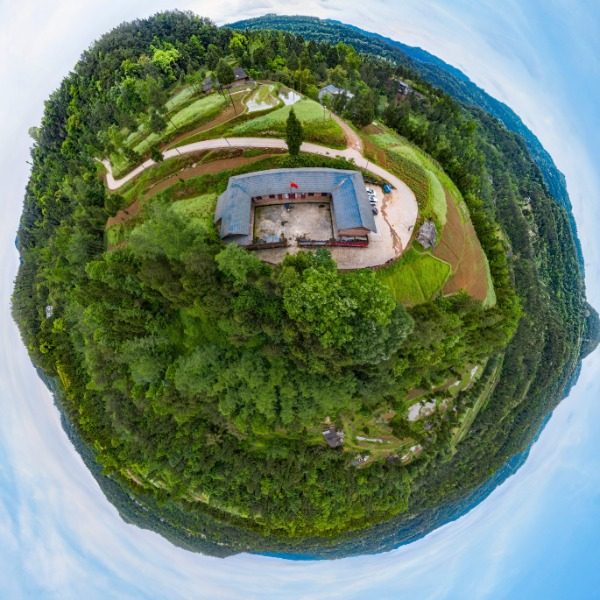 凤凰坝村