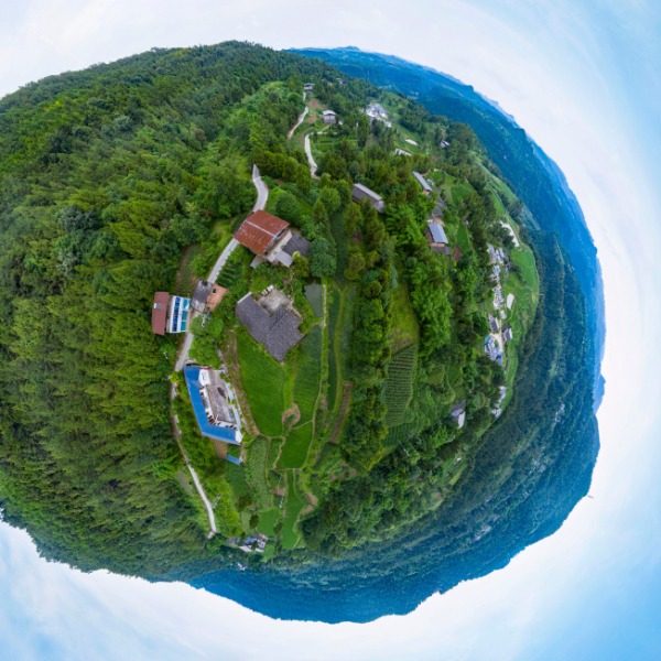 连山村