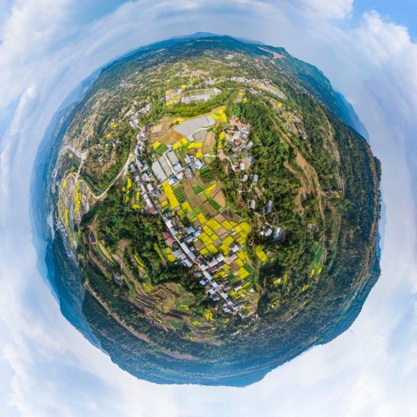 蟒螳坝村