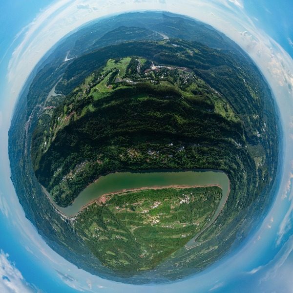 沿溪村