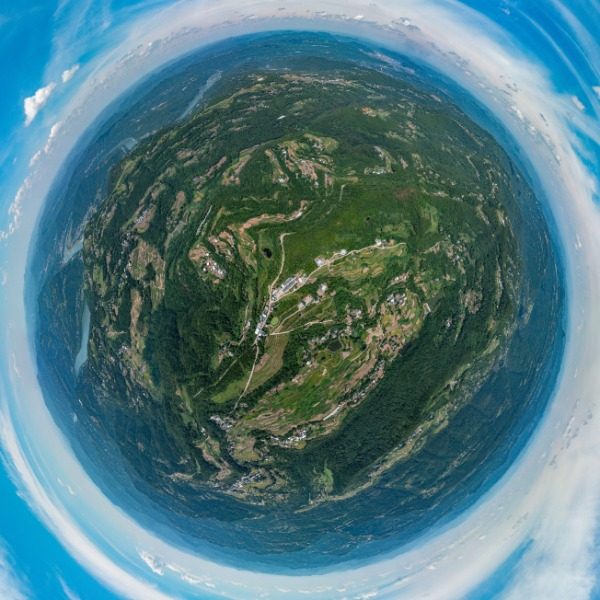檬梓村