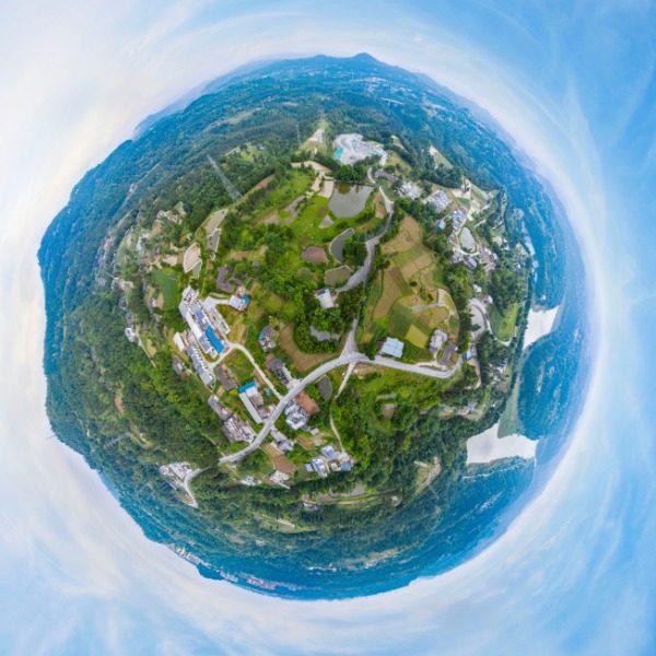 柏林湾村