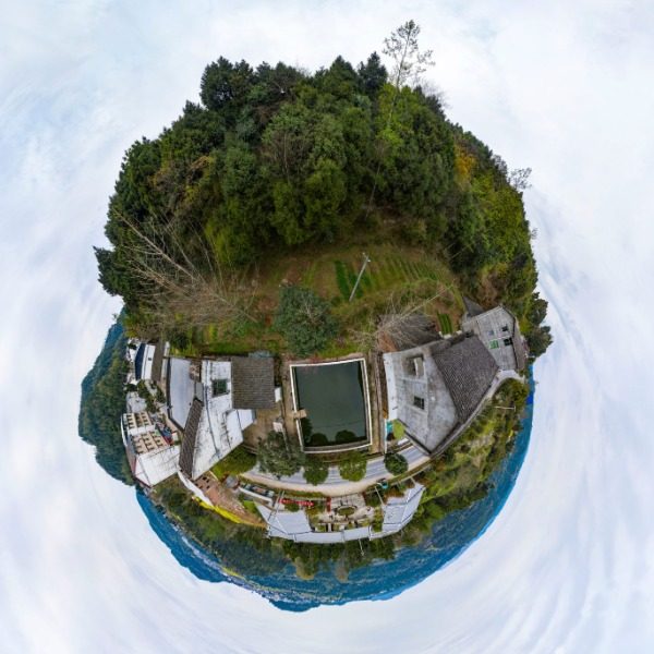 八卦石村