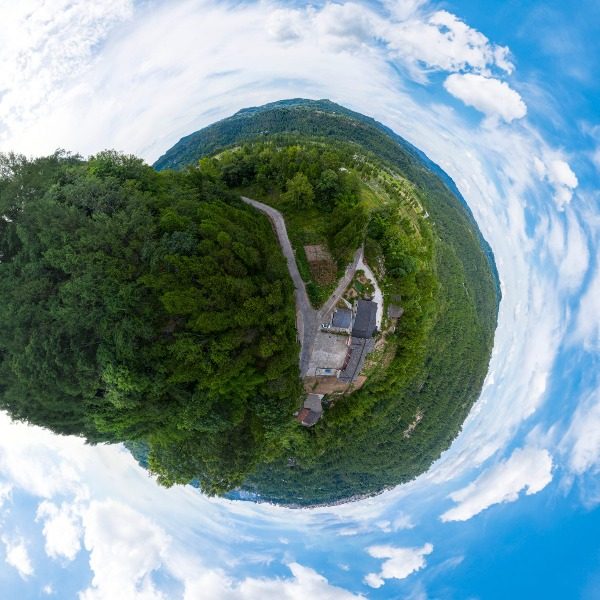 八一村