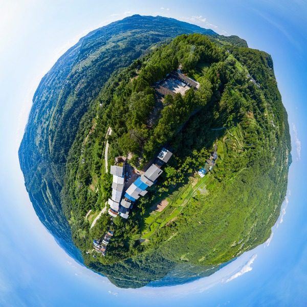 柏垭村