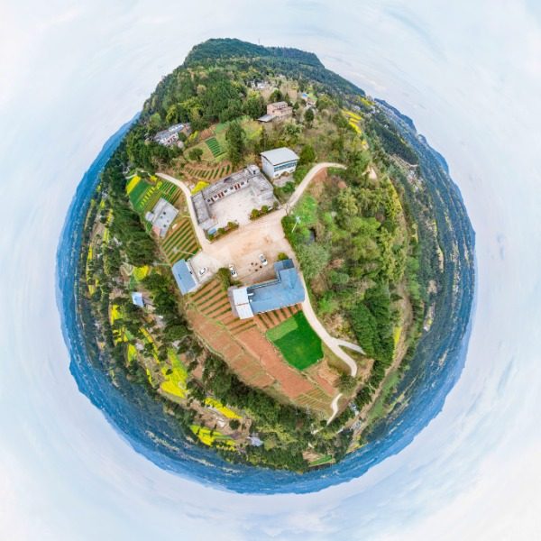 南岳村