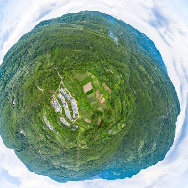 九重村