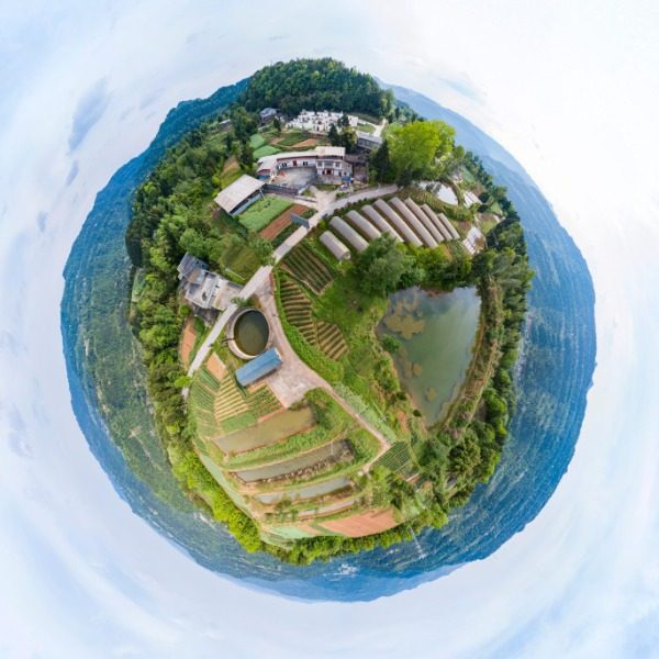 青山村