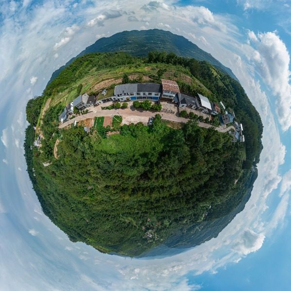 宝堡村