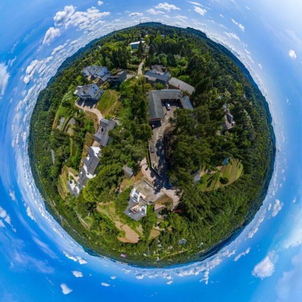 骑龙山村