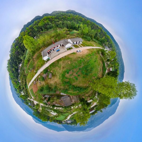 白岩湾村
