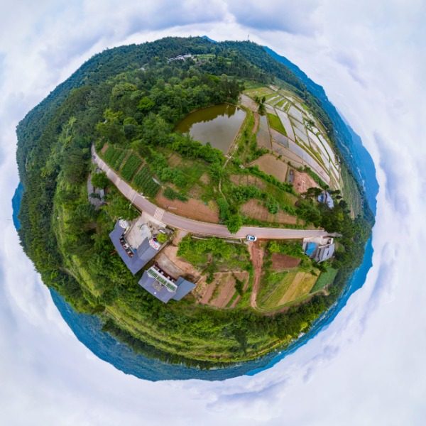 回龙村