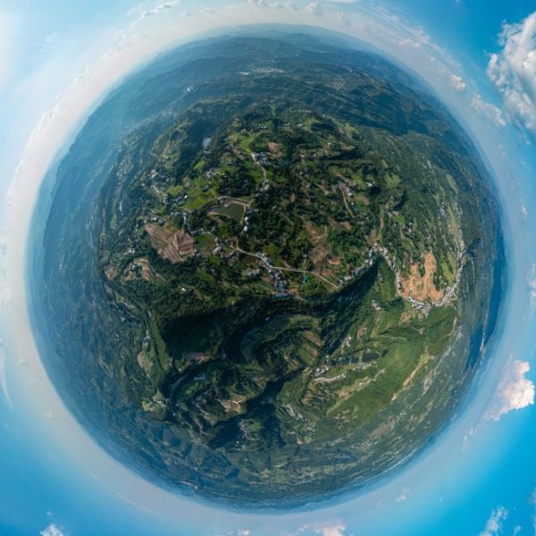鹿峰村